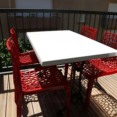 Aparthotel Moderne 3*