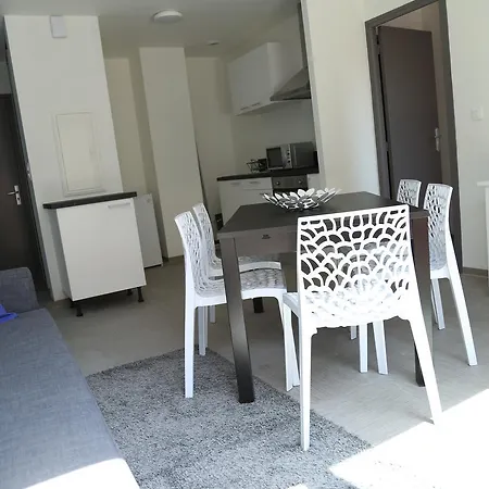 Moderne 3*